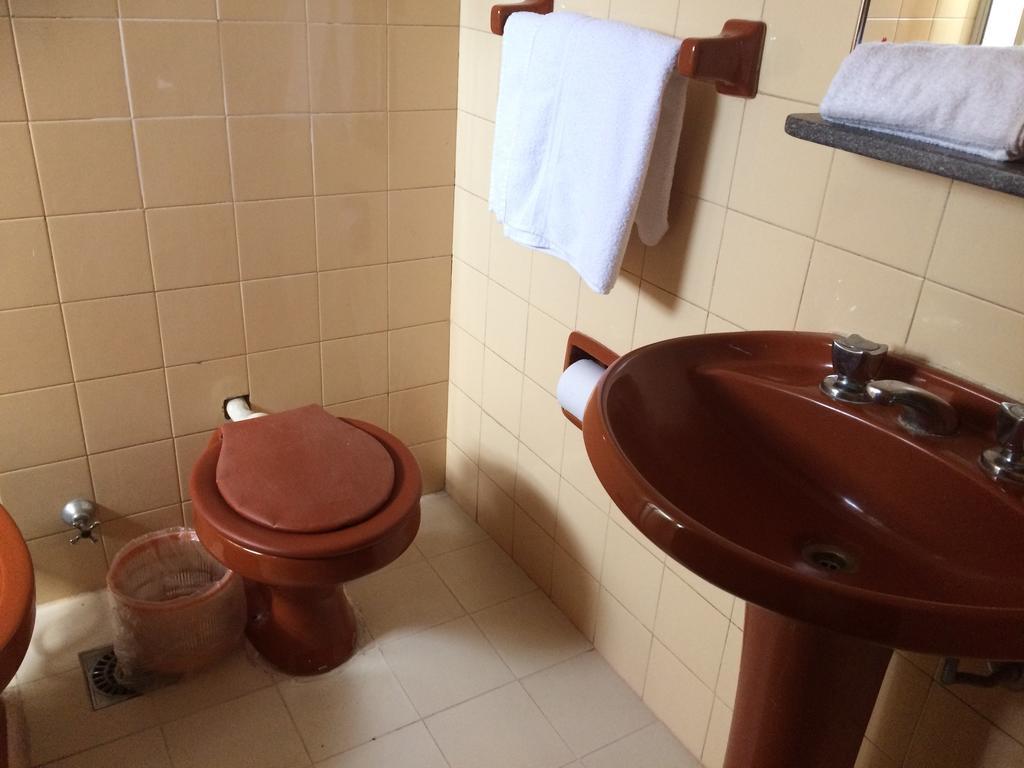 Hotel Manduvira Asuncion Room photo