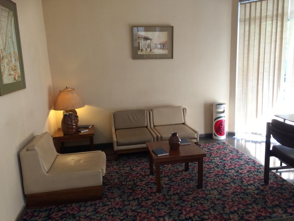 Hotel Manduvira Asuncion Exterior photo