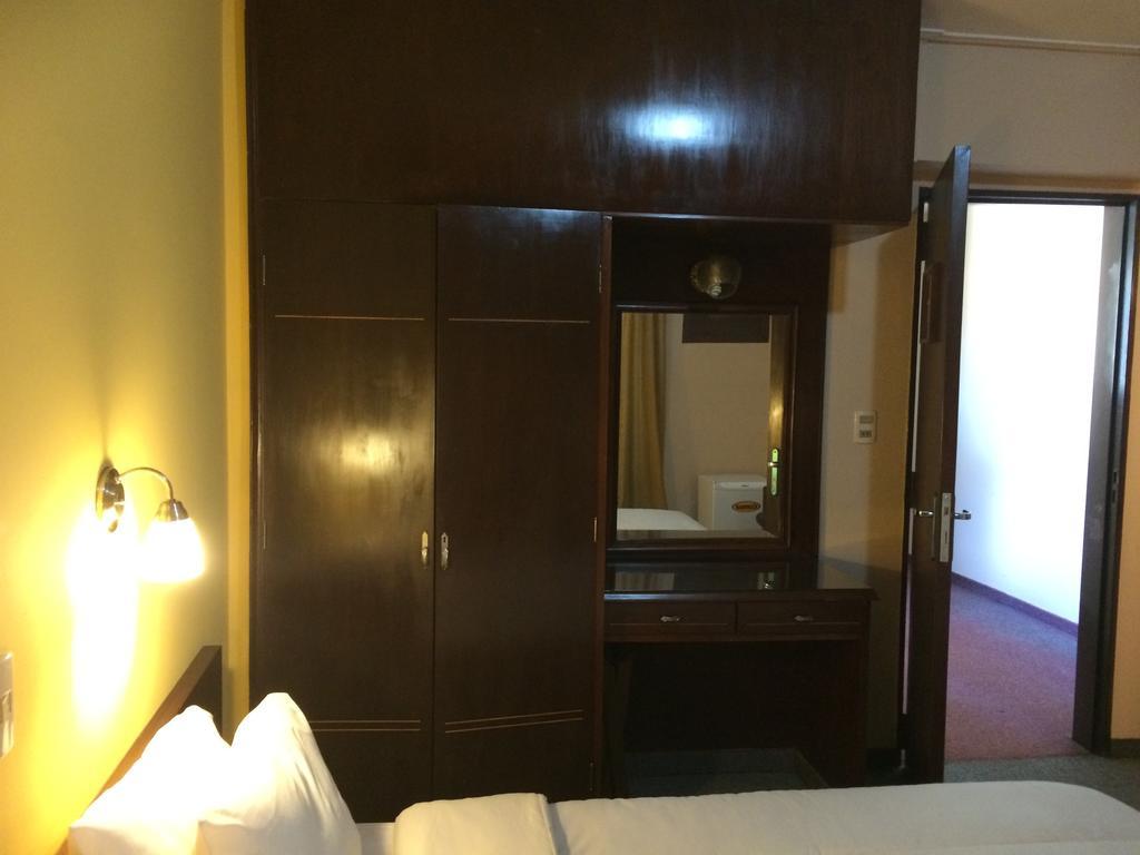 Hotel Manduvira Asuncion Room photo